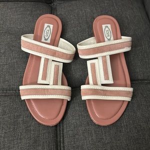 Women sandals